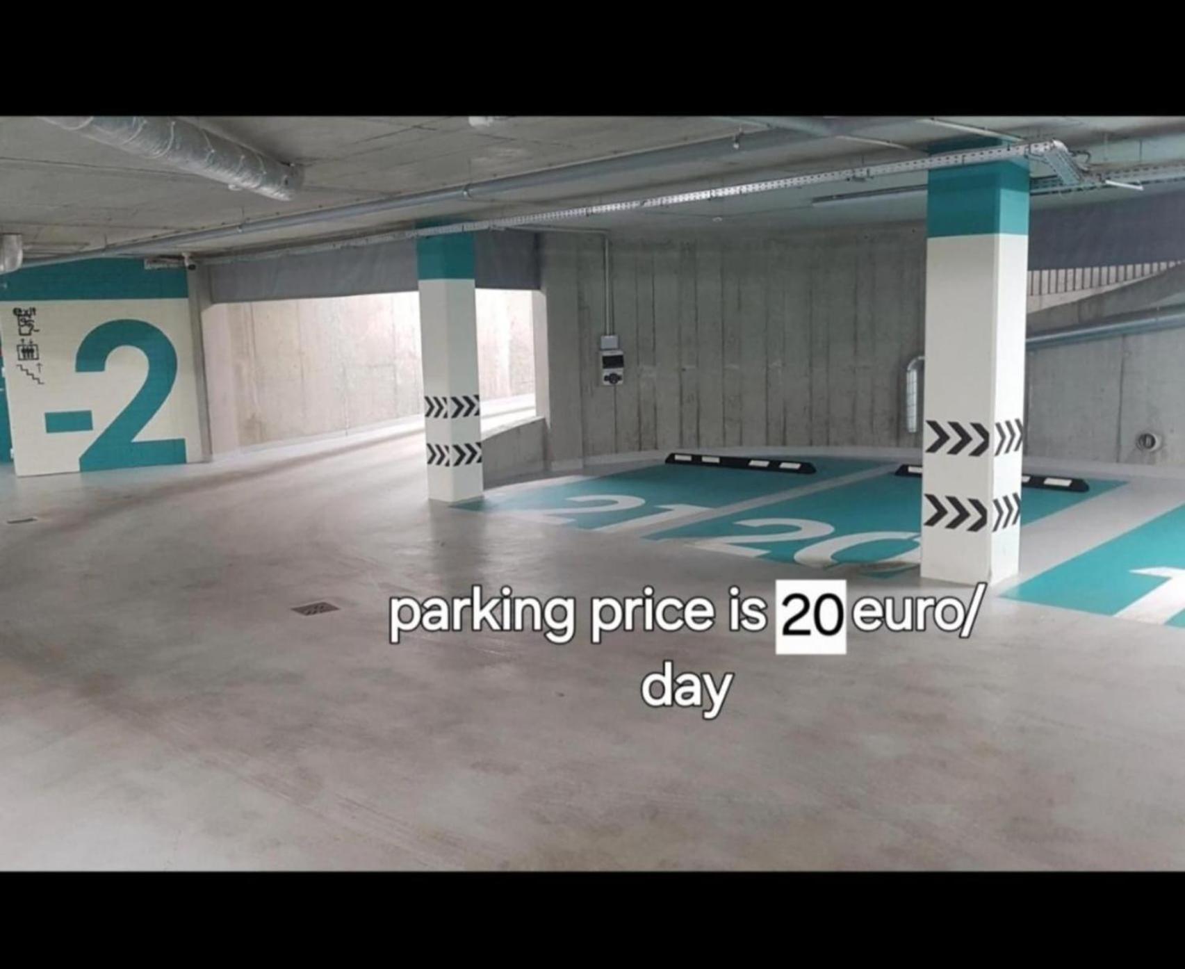 Happy Inn Studio Historic Center, Self Check-In, Ac, Parking In The Undergrnd Garage, VNO Exterior photo