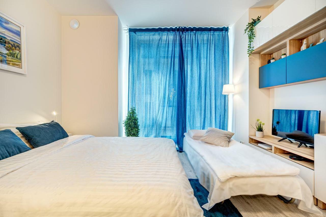 Happy Inn Studio Historic Center, Self Check-In, Ac, Parking In The Undergrnd Garage, VNO Exterior photo